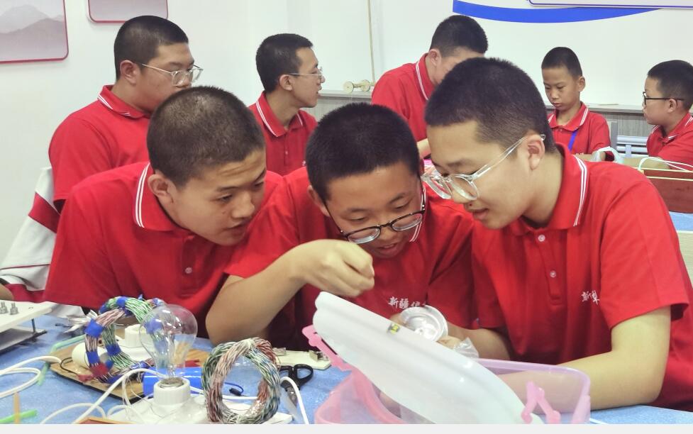 袁德生：科普教育无坦途 困难像弹簧 你强它就弱(图1)