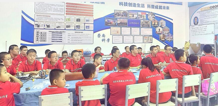 袁德生：科普教育无坦途 困难像弹簧 你强它就弱(图5)