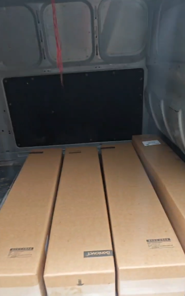 广州到北京朝霞 十二小时守护艺术之心的迁徙(图1)