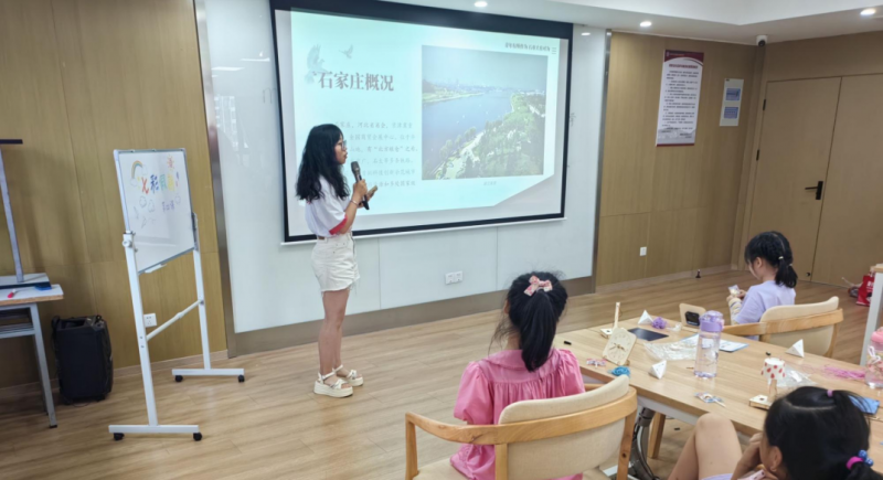 媒体管家：时光剪影，柏卜情谊润童心田——西柏坡精神志愿宣讲走进袁家边儿童心间