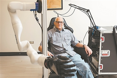 媒体管家:仿生肢体让患者获得真实感知能力