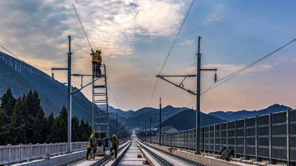 国家铁路局:将出台铁路线路接轨管理办法实现应接尽接