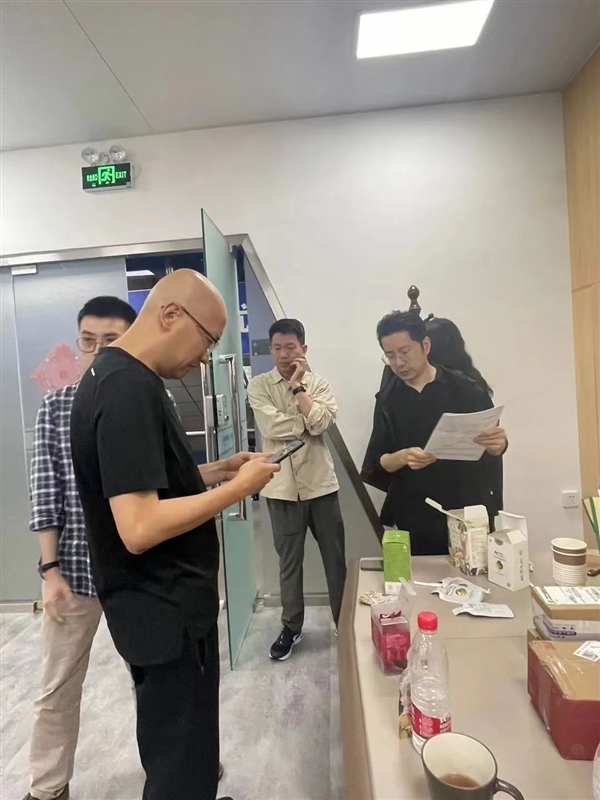 天涯老用户自救 结果一地鸡毛:情怀 是最不值钱的东西(图13) 天涯老用户自救 结果一地鸡毛:情怀 是最不值钱的东西(图13)