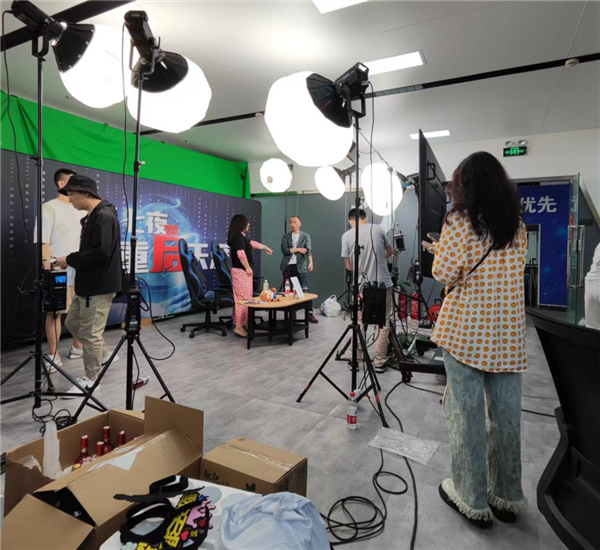 天涯老用户自救 结果一地鸡毛:情怀 是最不值钱的东西(图19) 天涯老用户自救 结果一地鸡毛:情怀 是最不值钱的东西(图19)