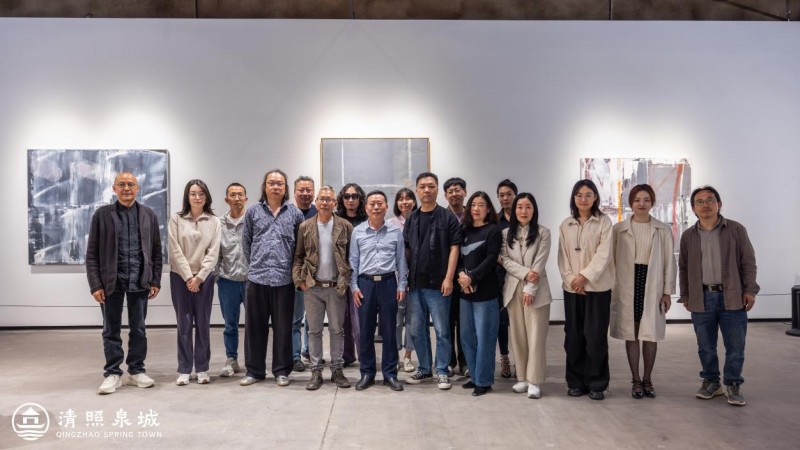 “清照泉城诗歌之夜暨吕德安作品展”泉畔开幕(图2)