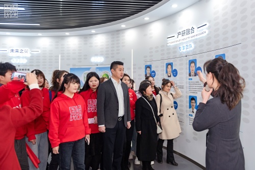 秦龙乳业7.jpg 秦龙乳业7.jpg