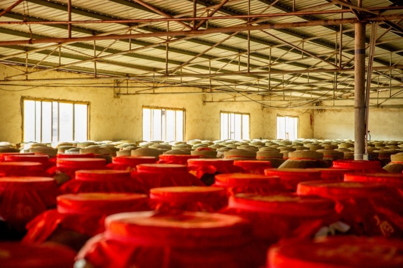 国民酱酒凭实力出圈:价格5880元53度勇士的荣耀酒尊享版(图2) 国民酱酒凭实力出圈:价格5880元53度勇士的荣耀酒尊享版(图2)